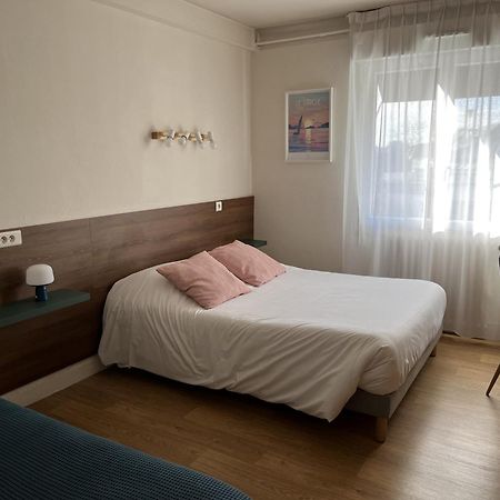 Anne De Bretagne Hotel วานส์ ภายนอก รูปภาพ