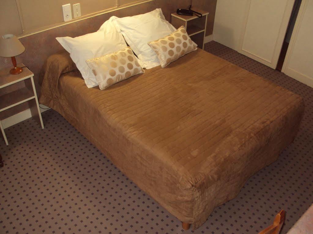 Anne De Bretagne Hotel วานส์ ภายนอก รูปภาพ